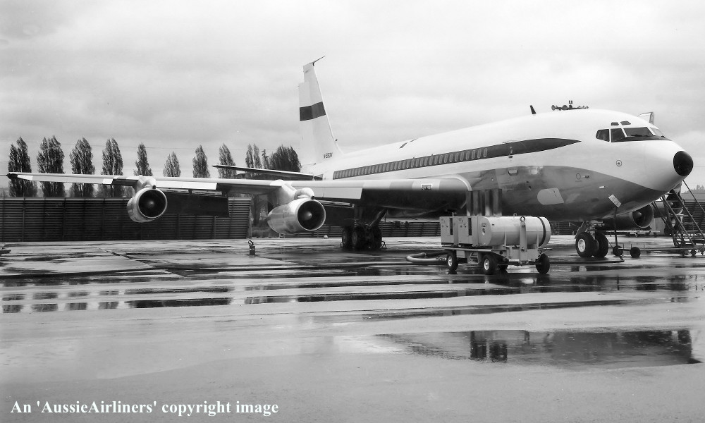 VH-EBH Boeing 707-138B