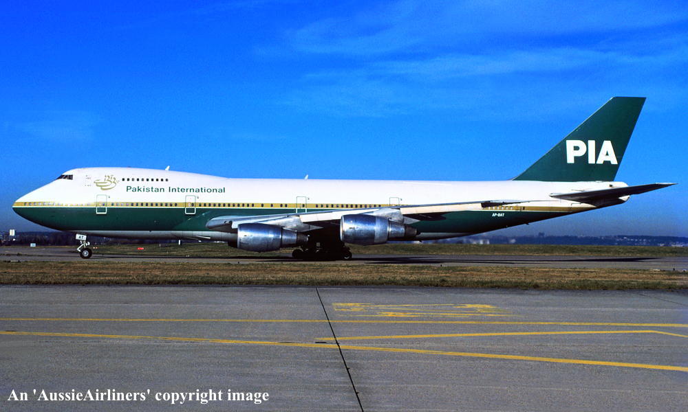 AP-BAT Boeing 747-240B